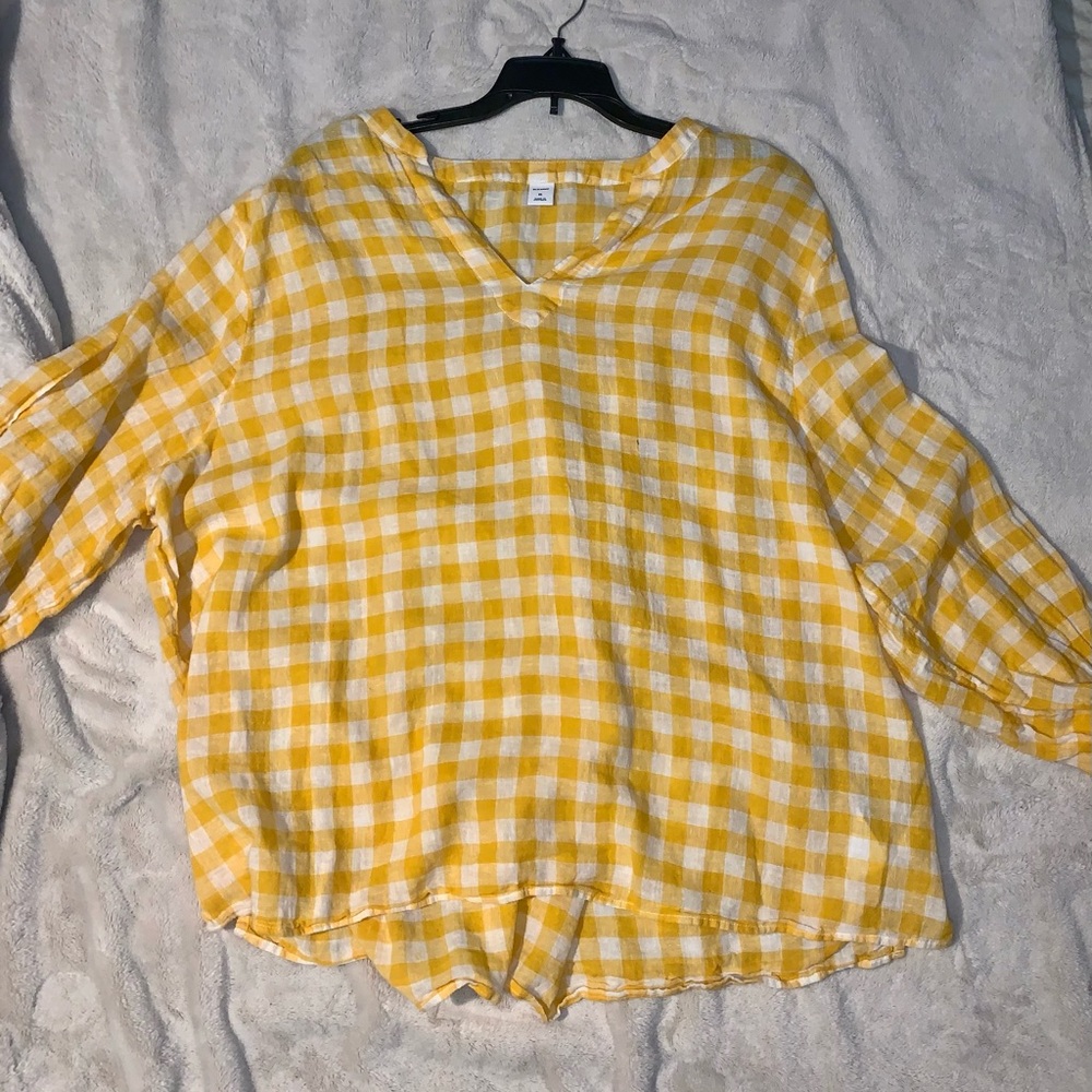 Old navy checkered shirt